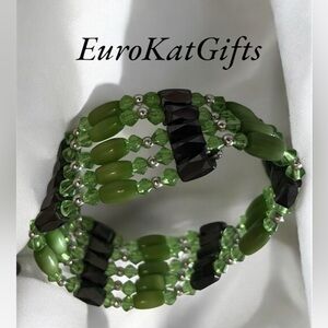 Beaded Magnetic Wrap Bracelet Colorful Handmade NEW green  black gray